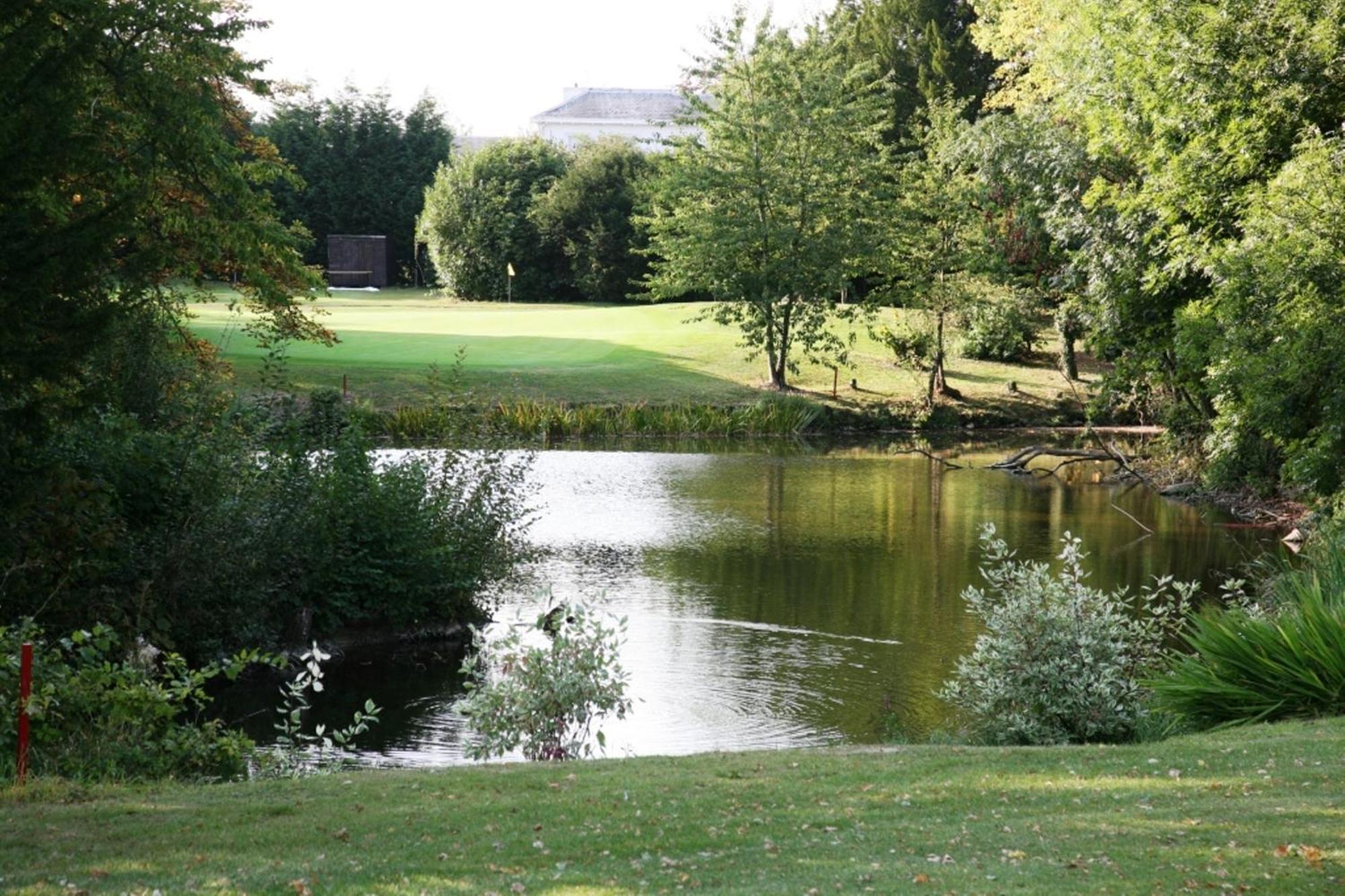Manor Of Groves Hotel, Golf & Health Club Собриджворт Экстерьер фото